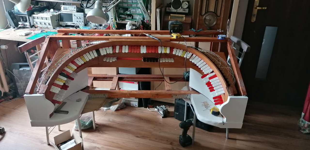 Top part with all tabs assembled